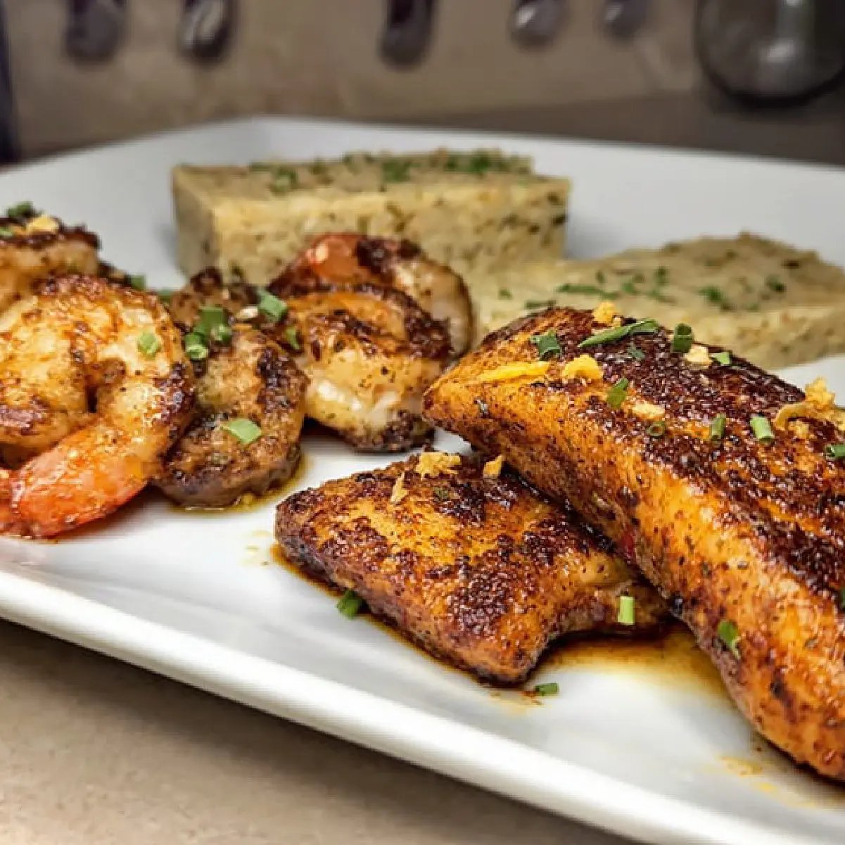 2 GRINGOS CHUPACABRA® BAYOULICIOUS 2 Gringos Chupacabra